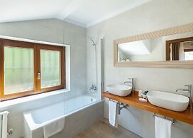 Logis Hotel Restaurante La Casa de Juansabeli