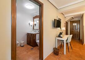 Logis Hotel Restaurante La Casa de Juansabeli