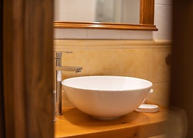 Logis Hotel Restaurante La Casa de Juansabeli