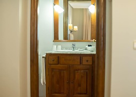 Logis Hotel Restaurante La Casa de Juansabeli