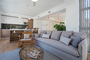 Chezmoihomes Plaza Nueva Premium