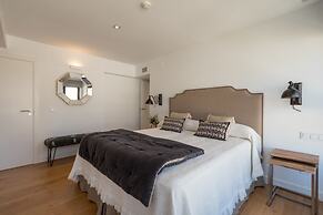 Chezmoihomes Plaza Nueva Premium