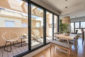 Chezmoihomes Plaza Nueva Premium