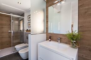 Chezmoihomes Plaza Nueva Premium