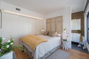 Chezmoihomes Plaza Nueva Premium