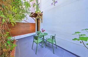Lale Hotel
