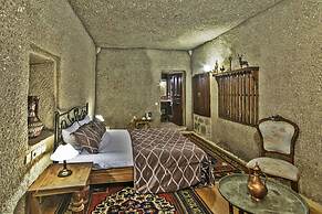 Antique Terrace Suites