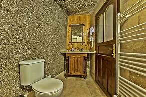 Antique Terrace Suites