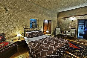 Antique Terrace Suites