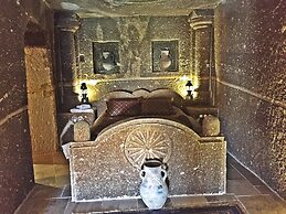 Antique Terrace Suites