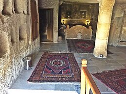 Antique Terrace Suites