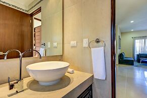 Honey 2 BRM sleeps 4 balcony