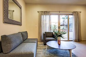 Honey 2 BRM sleeps 4 balcony