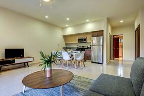 Honey 2 BRM sleeps 4 balcony