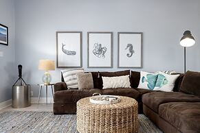 Bolivar Slam 3 Bedroom Home by RedAwning