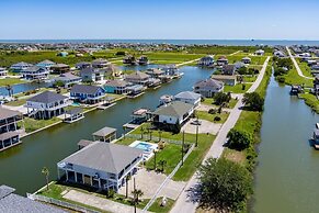 Bolivar Slam 3 Bedroom Home by RedAwning