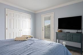 Bolivar Slam 3 Bedroom Home by RedAwning