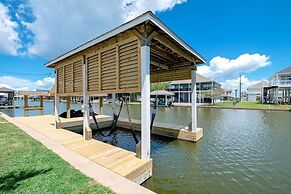 Bolivar Slam 3 Bedroom Home by RedAwning