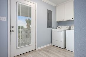 Bolivar Slam 3 Bedroom Home by RedAwning