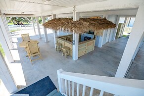 Bolivar Slam 3 Bedroom Home by RedAwning