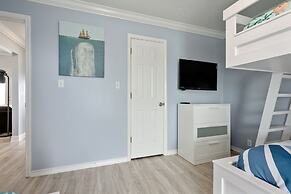 Bolivar Slam 3 Bedroom Home by RedAwning