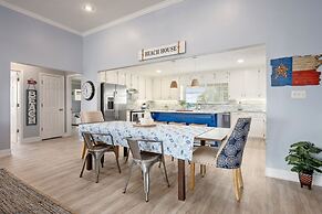 Bolivar Slam 3 Bedroom Home by RedAwning