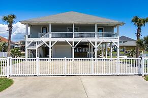 Bolivar Slam 3 Bedroom Home by RedAwning