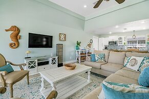 Always Sunny 3 Bedroom Home by RedAwning