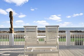 Shore Relaxin' 4 Bedroom Home by RedAwning