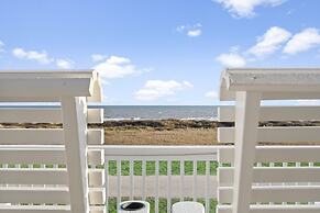 Shore Relaxin' 4 Bedroom Home by RedAwning