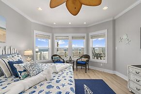 Shore Relaxin' 4 Bedroom Home by RedAwning