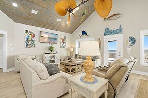 Shore Relaxin' 4 Bedroom Home by RedAwning