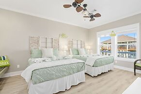 Shore Relaxin' 4 Bedroom Home by RedAwning