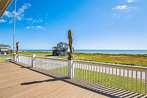 Shore Relaxin' 4 Bedroom Home by RedAwning