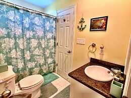 Mi Casa Del Mar 2 Bedroom Home by RedAwning