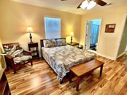 Mi Casa Del Mar 2 Bedroom Home by RedAwning