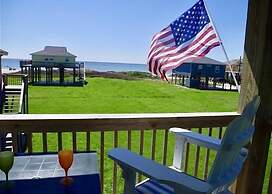 Mi Casa Del Mar 2 Bedroom Home by RedAwning