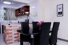 Lake Victoria Masionettes