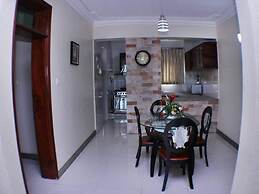 Lake Victoria Masionettes