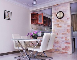 Lake Victoria Masionettes