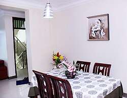 Lake Victoria Masionettes