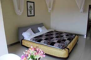 Lake Victoria Masionettes