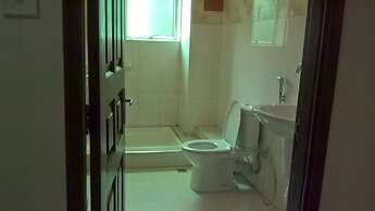 Lake Victoria Masionettes