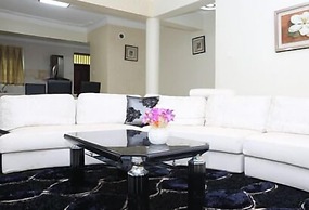 Lake Victoria Masionettes