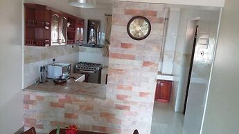 Lake Victoria Masionettes