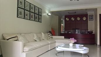 Lake Victoria Masionettes