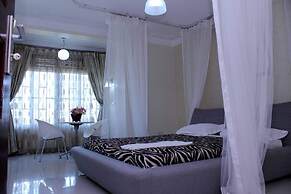 Lake Victoria Masionettes