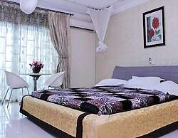 Lake Victoria Masionettes