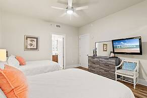 Turquoise Place 1908C