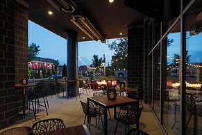 Archer Hotel Boston/Burlington